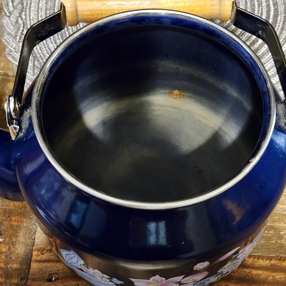 Vintage Japanese Tea Pot - Picture 3 of 11